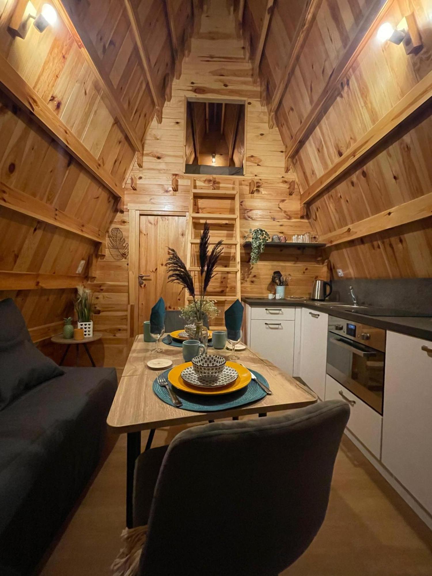 Tiny House Ardennes Villa Fromelennes ภายนอก รูปภาพ